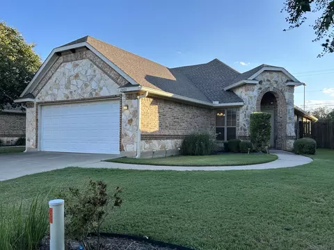 2409 Tigua Ct, Woodway, TX 76712
