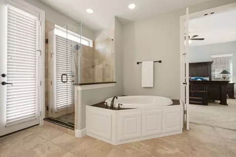 Bath - 182 Springbrook Dr, Prosper, TX 75078 photo 2 of 4