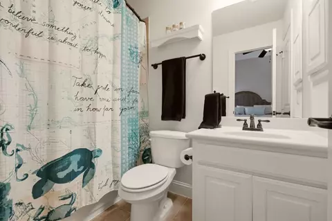 Bath - 182 Springbrook Dr, Prosper, TX 75078 photo 3 of 4