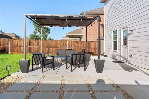 Exterior - 1237 Trace Dr, Aubrey, TX 76227 photo 2 of 3