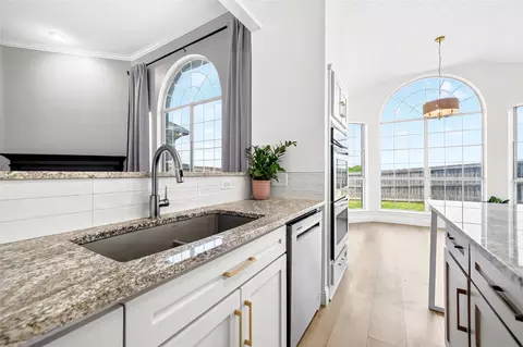Kitchen - 2409 Katherine Dr, Rowlett, TX 75089 photo 3 of 6