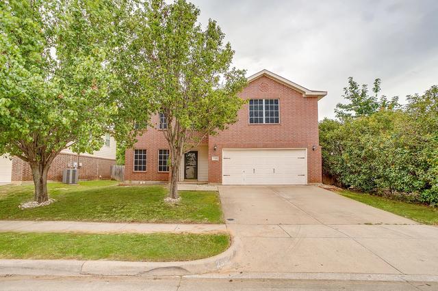 2333 Ash Grove Trl, Fort Worth, TX 76112