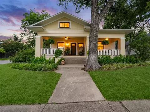2001 Lipscomb St, Fort Worth, TX 76110