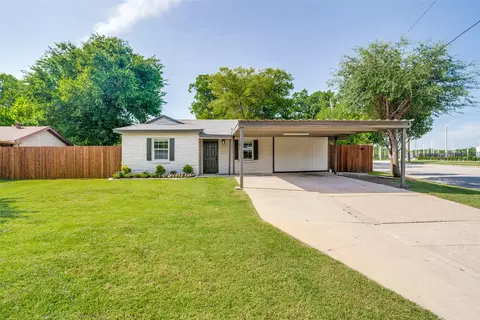 9225 N Dodson Dr, White Settlement, TX 76108