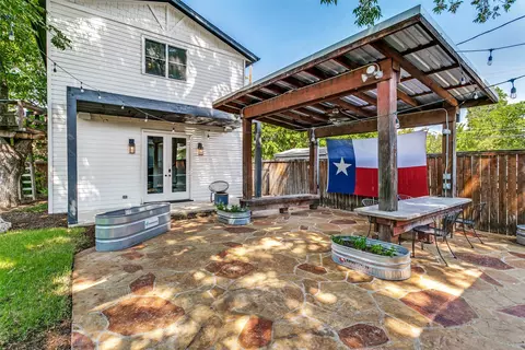 2004 Fairmount Ave, Fort Worth, TX 76110