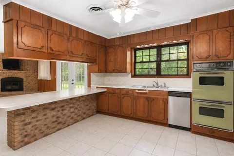 Kitchen - 257 Bacle Rd, Coushatta, LA 71019 photo 5 of 5
