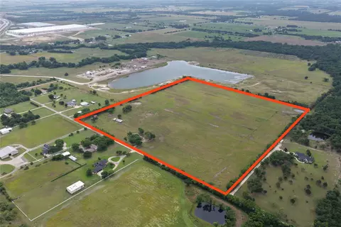 371 Liska Rd, Ennis, TX 75119