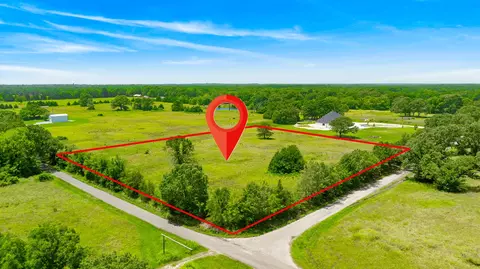 37 County Road 34710, Paris, TX 75460