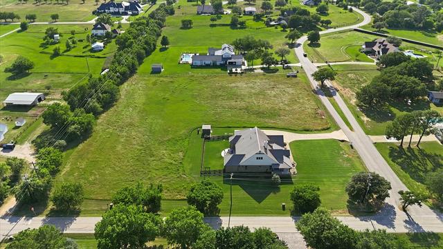 800 Stonewood Blvd, Bartonville, TX 76226