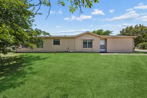 5701 Spring St, Alvarado, TX 76009