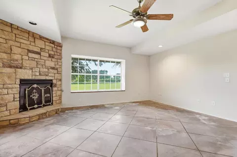 Living - 12190 Bell Rd, Pilot Point, TX 76258 photo 5 of 5