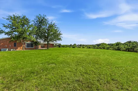 Exterior - 12190 Bell Rd, Pilot Point, TX 76258 photo 10 of 10