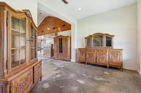 Entry Way - 12190 Bell Rd, Pilot Point, TX 76258 photo 3 of 4