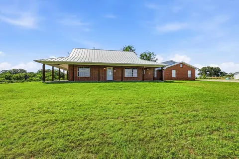 Exterior - 12190 Bell Rd, Pilot Point, TX 76258 photo 2 of 10