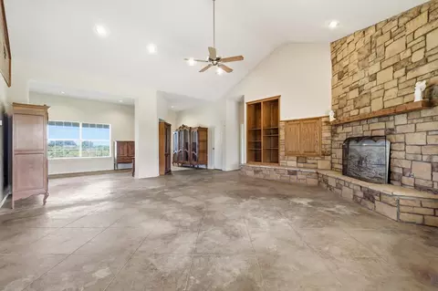 Living - 12190 Bell Rd, Pilot Point, TX 76258 photo 4 of 5