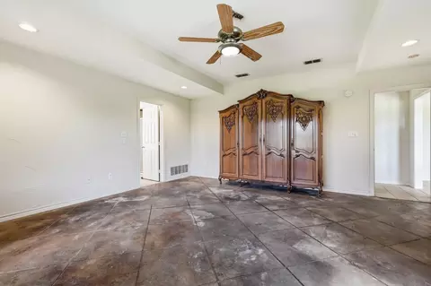 Bedroom - 12190 Bell Rd, Pilot Point, TX 76258 photo 2 of 5
