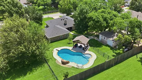 405 Lantern Rdg, Mansfield, TX 76063