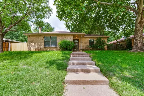 8507 Sugarberry Pl, Dallas, TX 75249