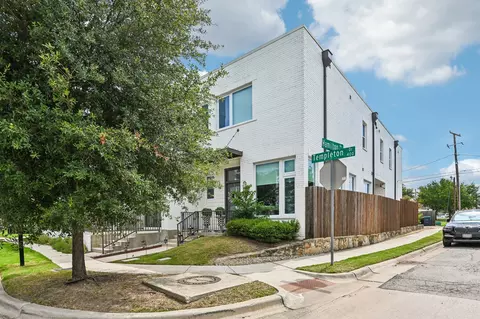 322 Templeton Dr, Fort Worth, TX 76107