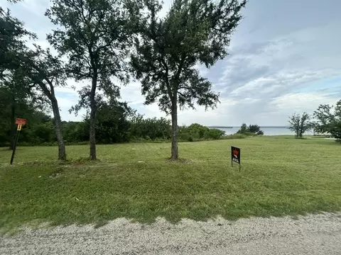 000 Twin Hills Rd, Lake Bridgeport, TX 76426