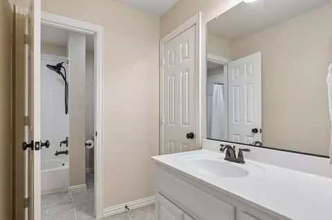 Bath - 770 Evening Sun Dr, Prosper, TX 75078 photo 6 of 6