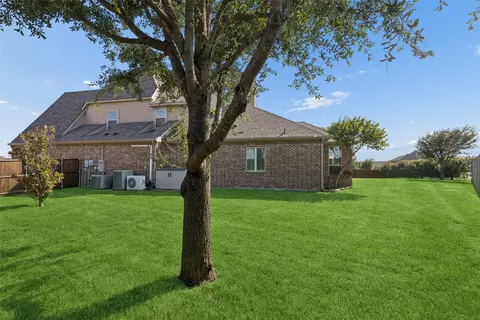 Exterior - 770 Evening Sun Dr, Prosper, TX 75078 photo 5 of 8