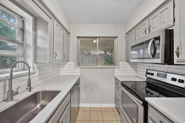1601 White Oak Ct, Denton, TX 76209