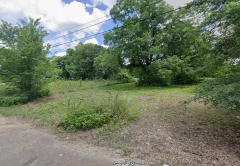1004 2nd St NE, Paris, TX 75460