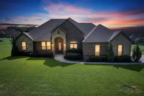 197 Ellis Creek Dr, Weatherford, TX 76085