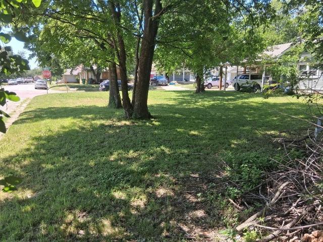 802 N Commerce St, Gainesville, TX 76240