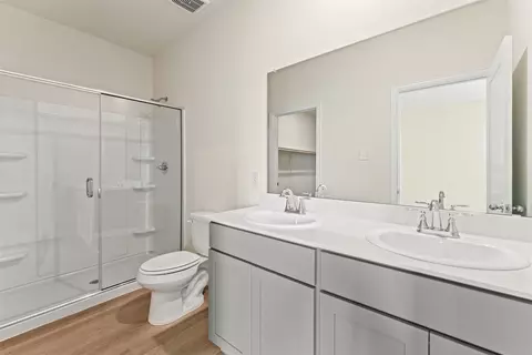 Bath - 11108 Undae Ct, Lorena, TX 76655 photo 1 of 3