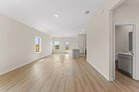 Living - 11108 Undae Ct, Lorena, TX 76655 photo 2 of 3
