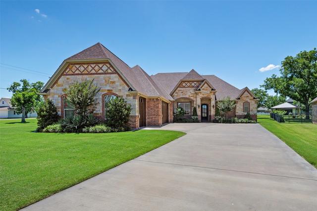 6100 Browning Ct, Granbury, TX 76049