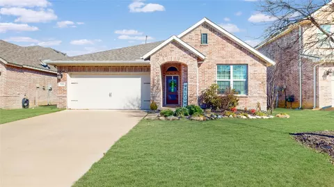 1636 Pike Dr, Forney, TX 75126