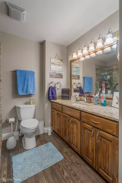 Bath - 1302 E Todd St, Minden, LA 71055 photo 2 of 3
