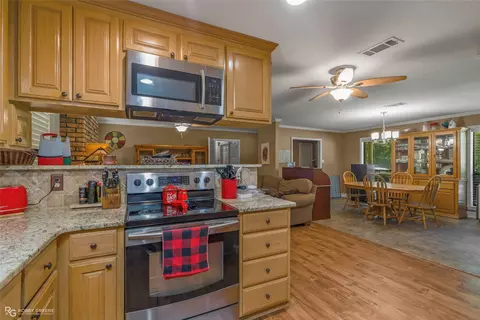 Kitchen - 1302 E Todd St, Minden, LA 71055 photo 3 of 3