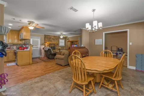 Dining - 1302 E Todd St, Minden, LA 71055 photo 2 of 2