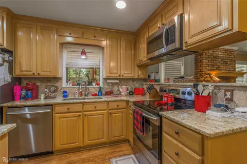 Kitchen - 1302 E Todd St, Minden, LA 71055 photo 2 of 3