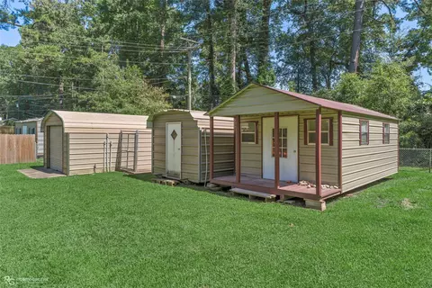 Exterior - 1302 E Todd St, Minden, LA 71055 photo 2 of 7