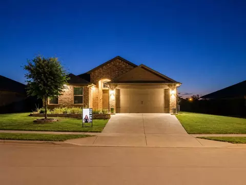 4600 Fringetree Way, Crowley, TX 76036