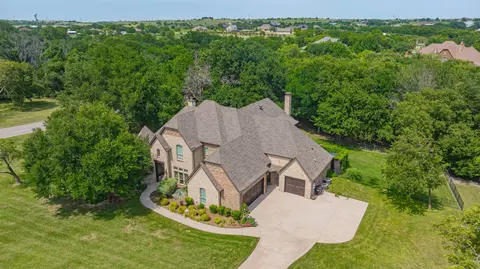 101 Western Breeze Dr, Fort Worth, TX 76126