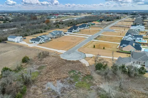 256 Blackthorn Dr, Van Alstyne, TX 75495