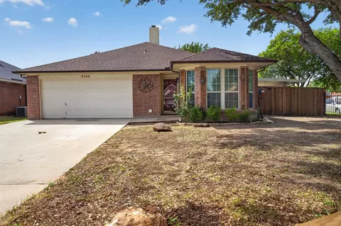 3103 Morning Meadow Ln, Grand Prairie, TX 75052