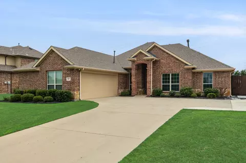 907 Hidden Creek Dr, Royse City, TX 75189