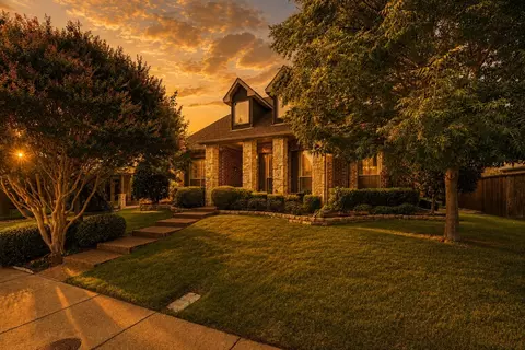 1750 Lake Forest Dr, Rockwall, TX 75087