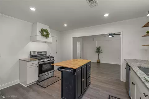 Kitchen - 175 Magnolia Rd, Dubberly, LA 71024 photo 3 of 4