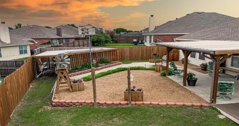 2819 Arabian Ln, Celina, TX 75009