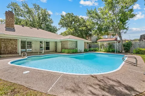 4321 Waycross Dr, Arlington, TX 76016