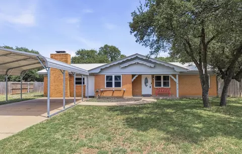 1608 Campa Dr, Brownwood, TX 76801