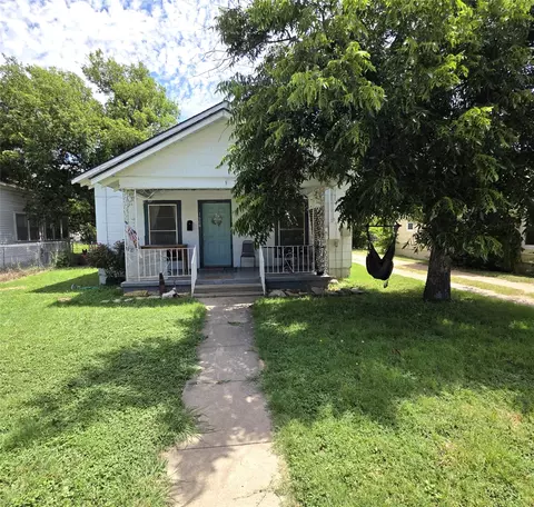 1608 Durham Ave, Brownwood, TX 76801